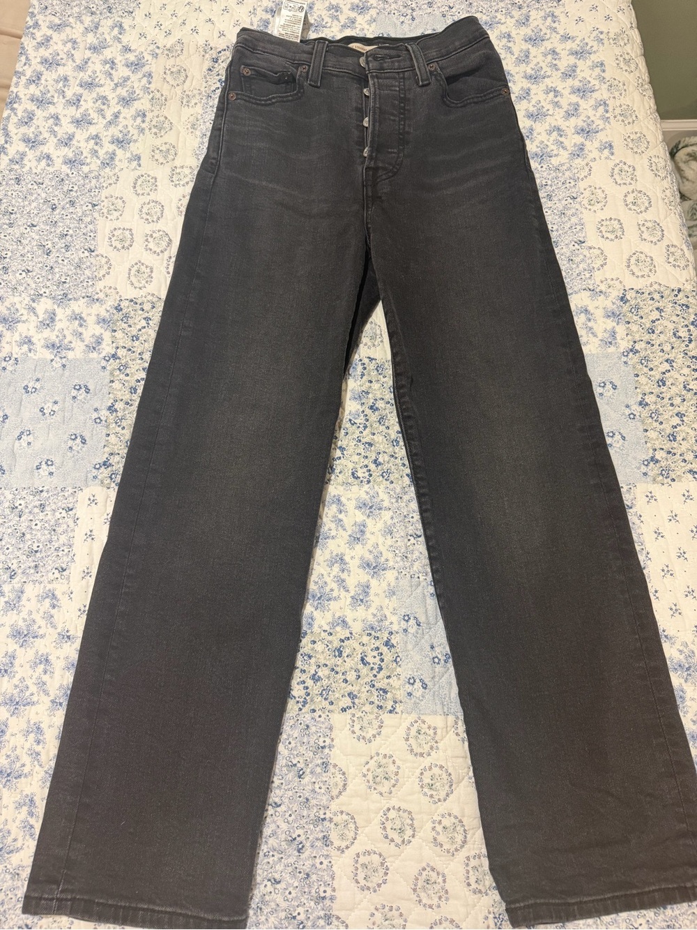 Women’s Straight-Leg Black Jeans